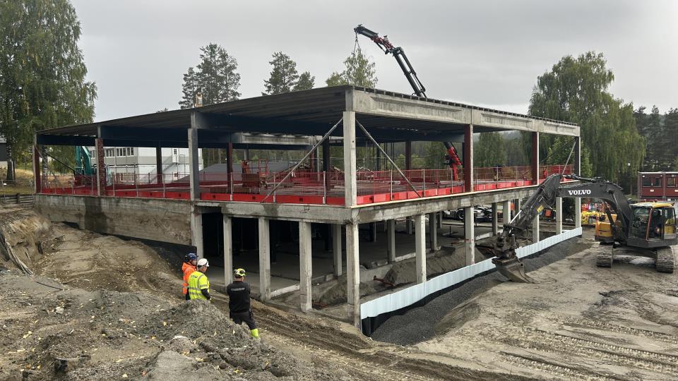 Lenke til artikkel: Nå starter gjenoppbyggingen av Krødsherad ungdomsskole
