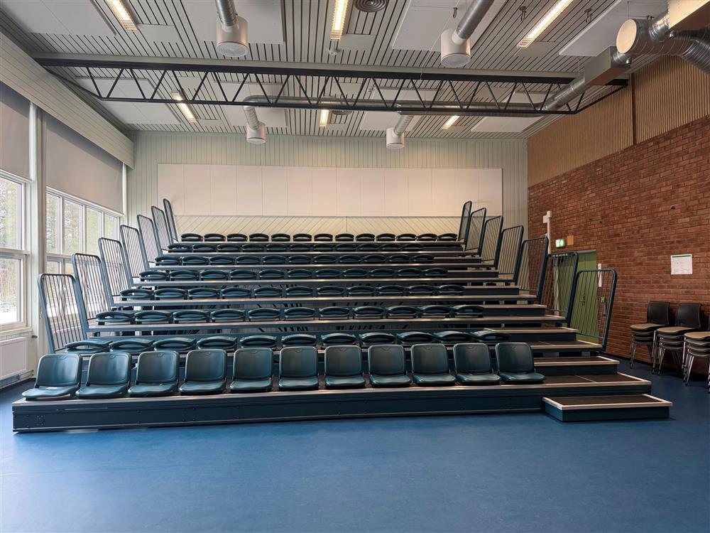 Uttrekks tribune - Klikk for stort bilde